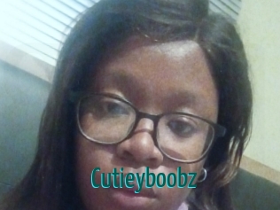 Cutieyboobz
