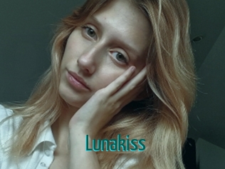 Lunakiss