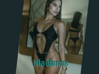 Mia_damms