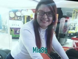 Mia85